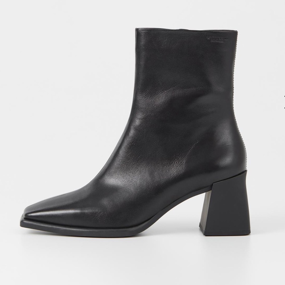 Vagabond, Hedda Boots, new in original packaging, size 40.